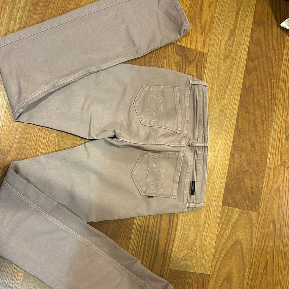 Hugo Boss size 26/34 boot cut jeans